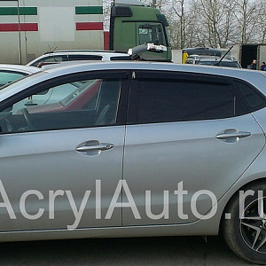 Дефлекторы боковых окон KIA Rio хэтчбек 2011-2017