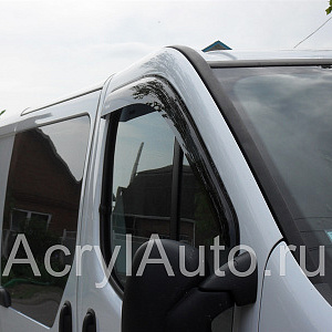 Дефлекторы боковых окон RENAULT Trafic 2001-2014